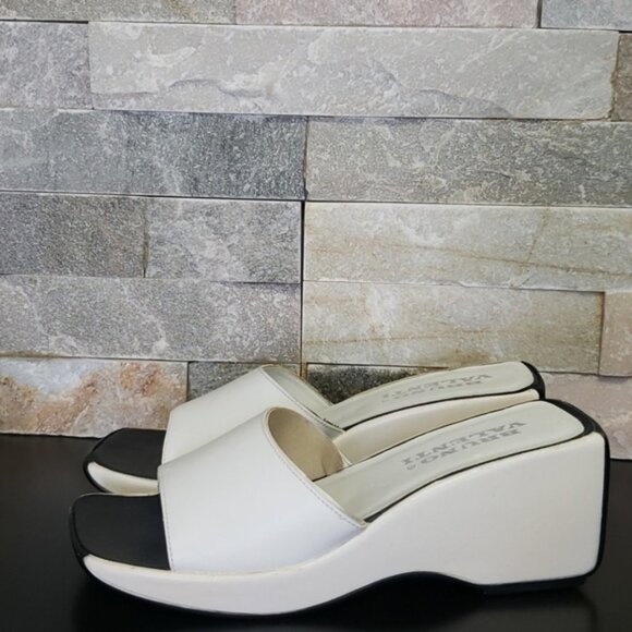 Bruno Valenti Women's Sandals - Picture 1 of 7